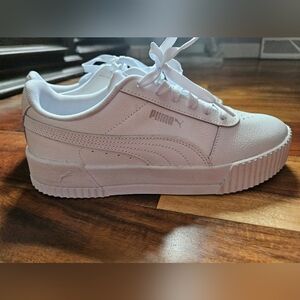 Puma Carina White Leather Low-Top Platform Sneakers NEW